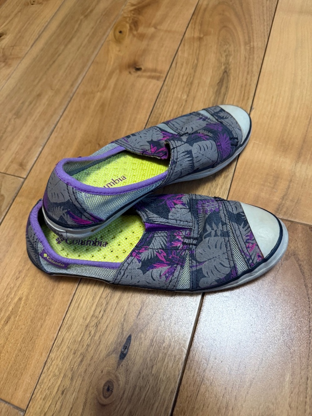 Columbia Vulc N Vent Slip-On Shoes Women's Size 8 Gray Purple Tropical Comfort
